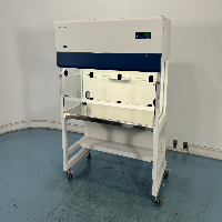 ESCO 4' PCR Cabinet image 0